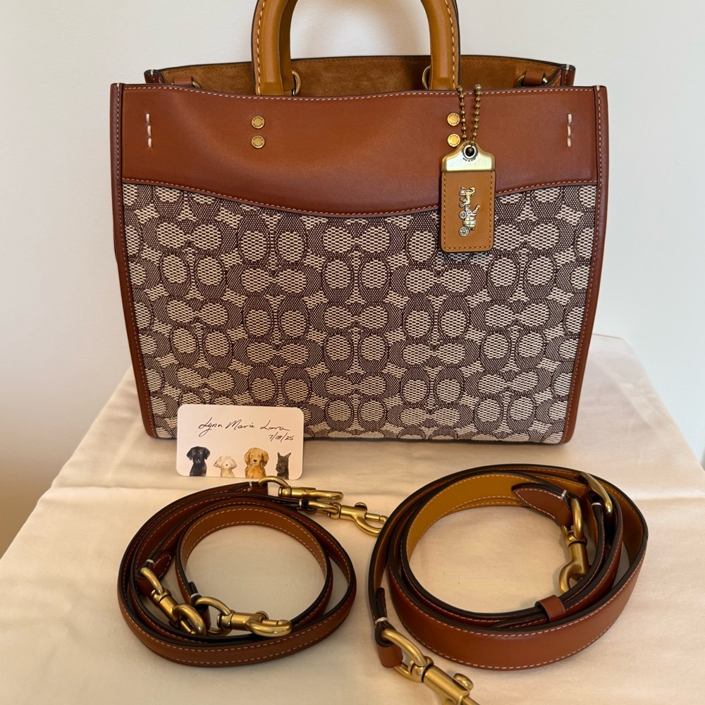 Coach Signature Rogue 30